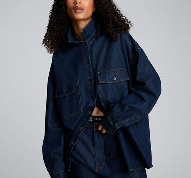 Camisa abotonada de estilo oversize para mujer