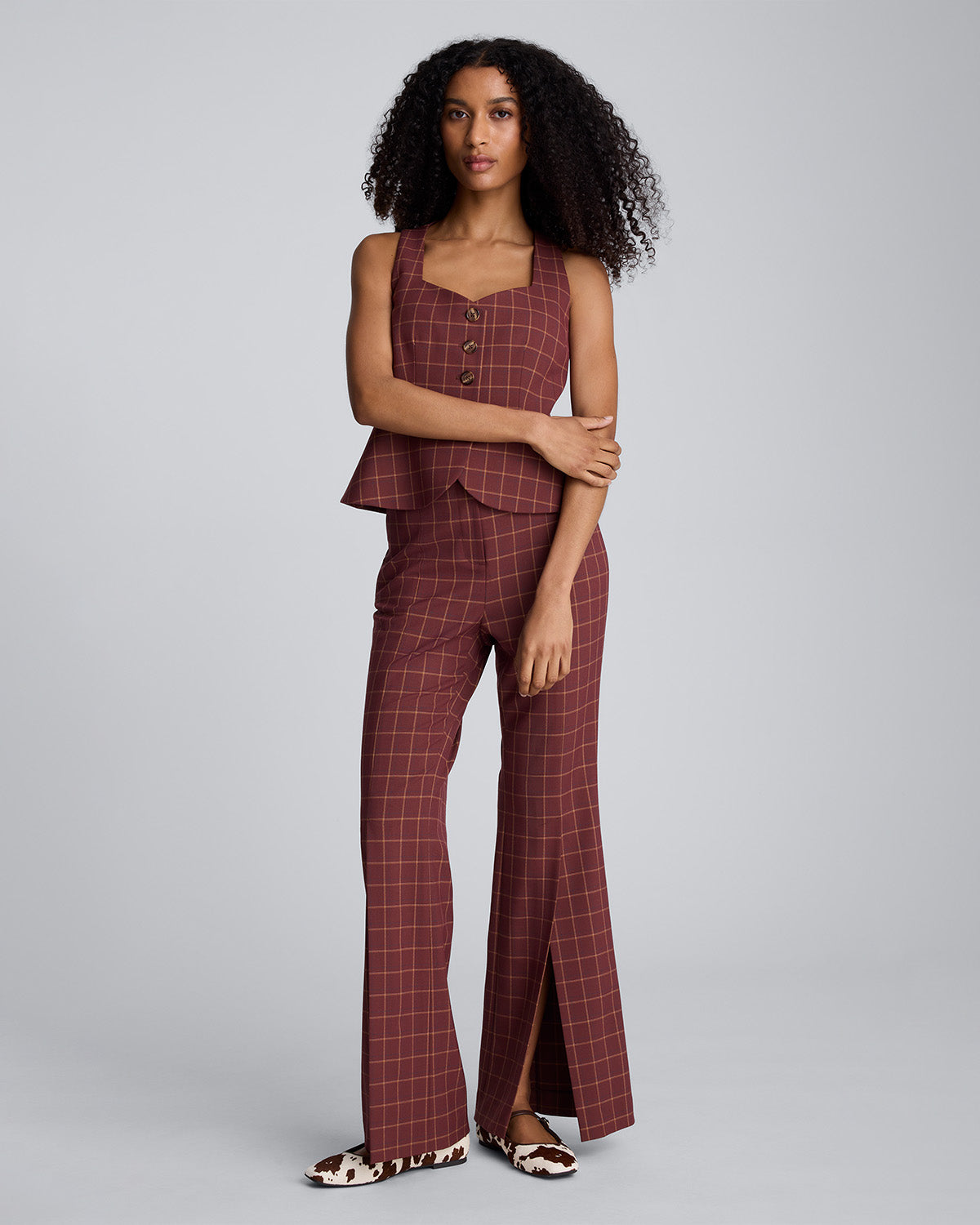 Pantalón acampanado de cintura alta con abertura para mujer