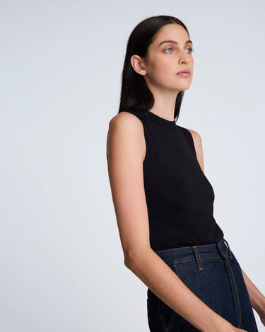 Camiseta sin mangas de cuello redondo para mujer
