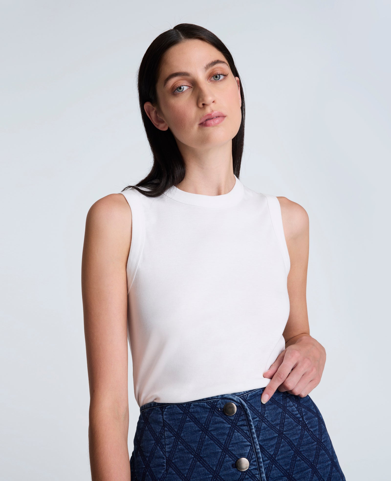 Top de cuello redondo sin mangas para mujer