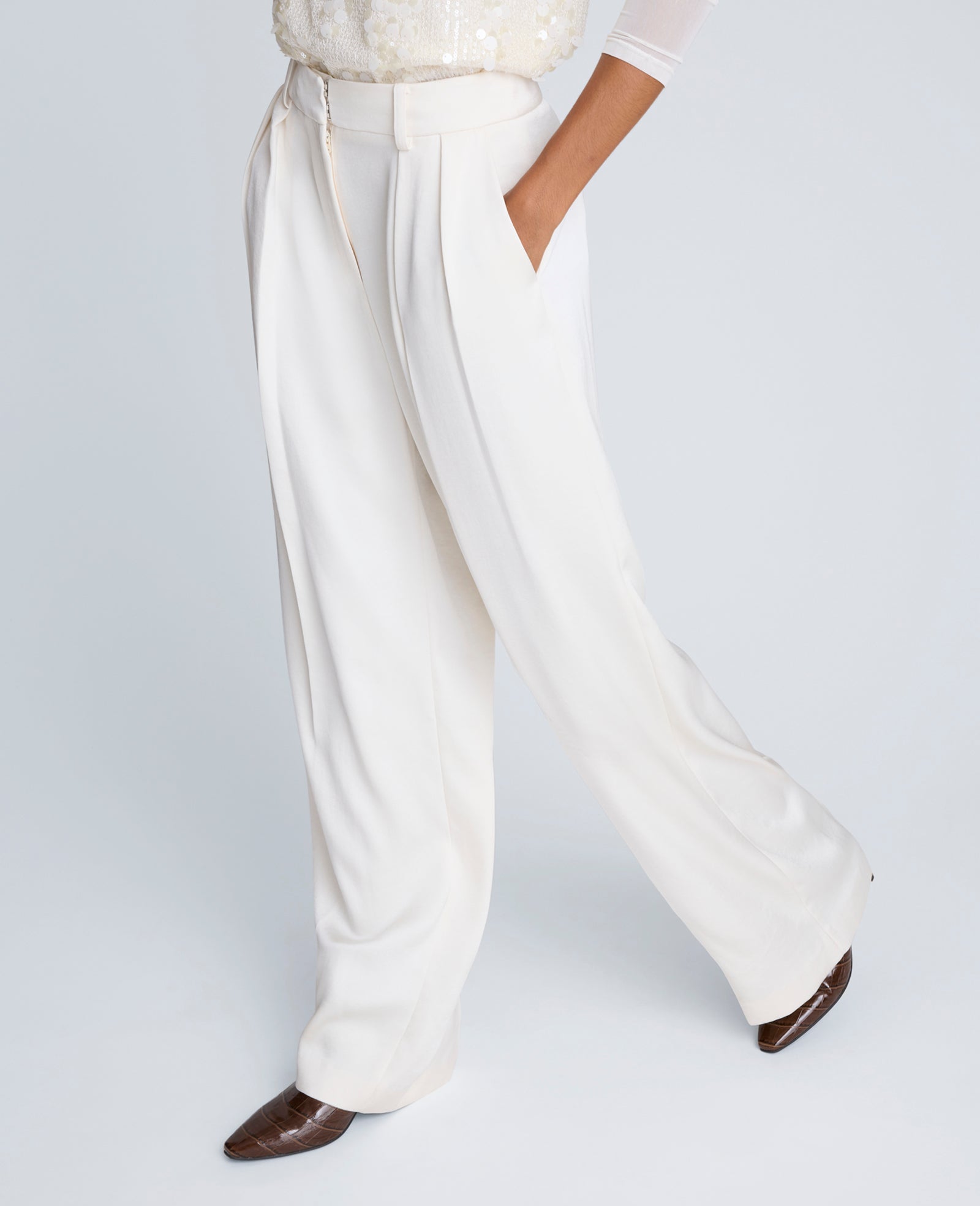 Pantalón de pinzas dobles y cintura alta para mujer