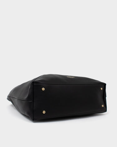 Cartera tipo hobo para mujer buckled up