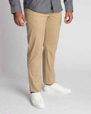Pantalón casual tipo jean para hombre
