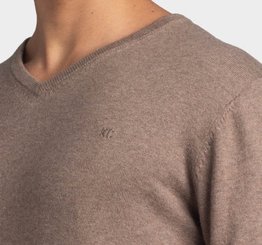 Suéter para hombre cuello v