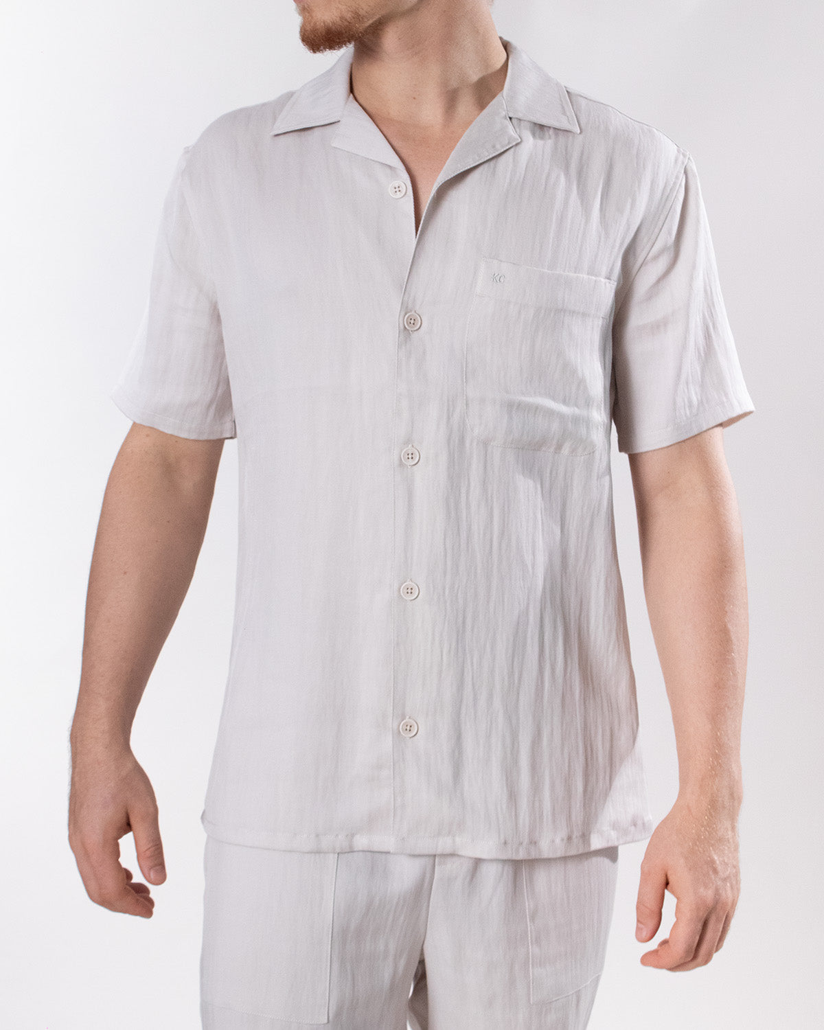 Camisa casual manga corta diseño clásico regular fit para hombre