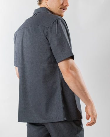 Camisa casual manga corta diseño clásico regular fit para hombre