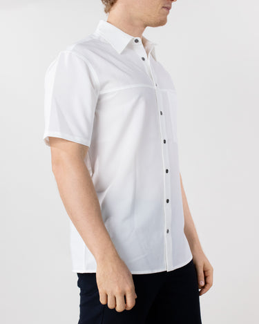 Camisa manga corta con bolsillo regular fit para hombre