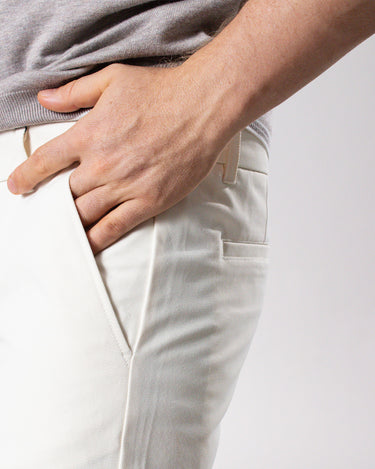 Short casual diseño clásico regular fit para hombre