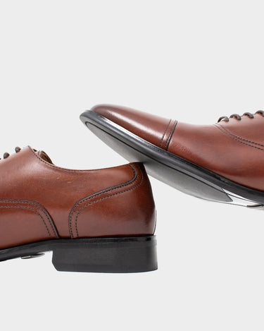 Zapatos de vestir de cuero para hombre trevor toe cap