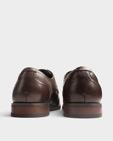 Zapatos de vestir de cuero para hombre carslie derby